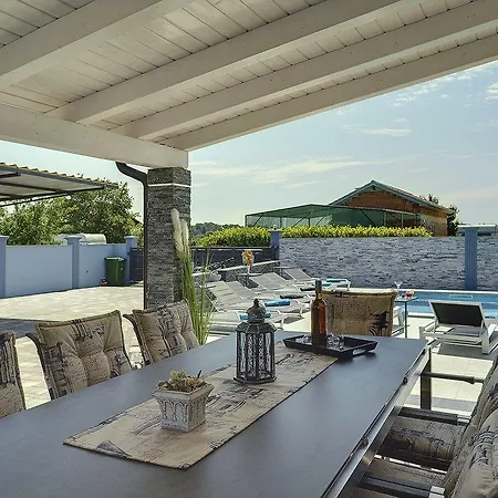 Danijela Holiday home Fazana