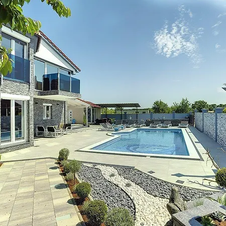 Danijela Holiday home *