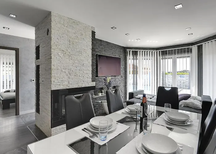 Danijela Вилла *